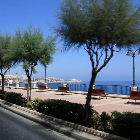 Modern Close To Valletta Apartment