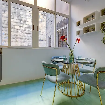 Modern Close To Valletta 弗洛里亚纳