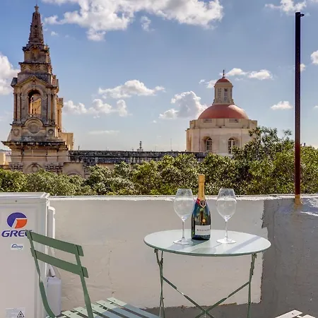 Modern Close To Valletta Daire *