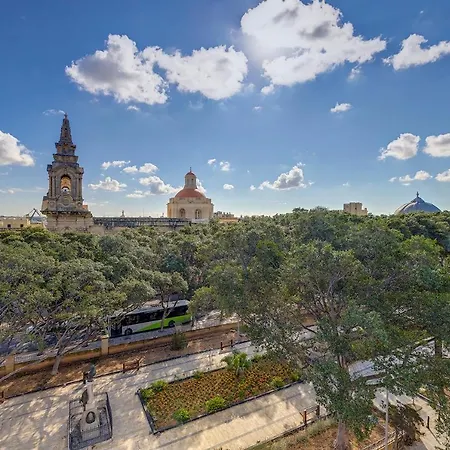 Modern Close To Valletta Appartamento