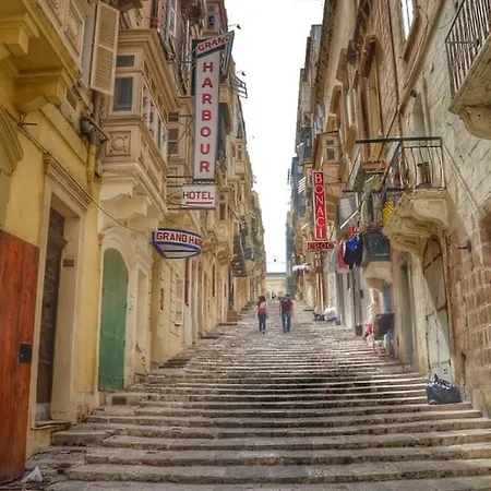 Modern Close To Valletta * Floriana
